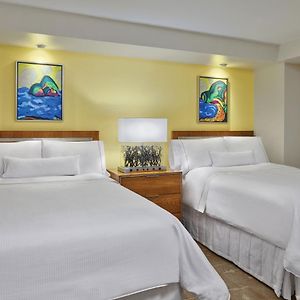 3 Bedroom Villa 3 Resort view Balcony